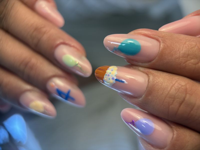 Nail art anniversaire